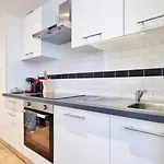 Apartment Les Mulhousiennes - Charme & Serenite
