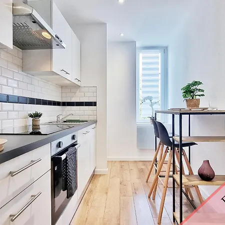 Apartment Les Mulhousiennes - Charme & Serenite